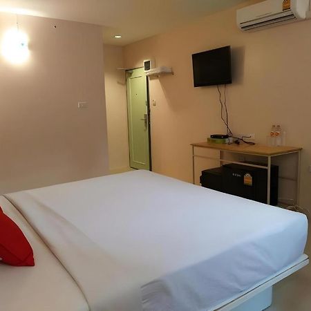 Bird Room Hotel - Pratunam Банкок Екстериор снимка