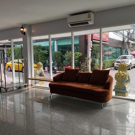 Bird Room Hotel - Pratunam Банкок Екстериор снимка