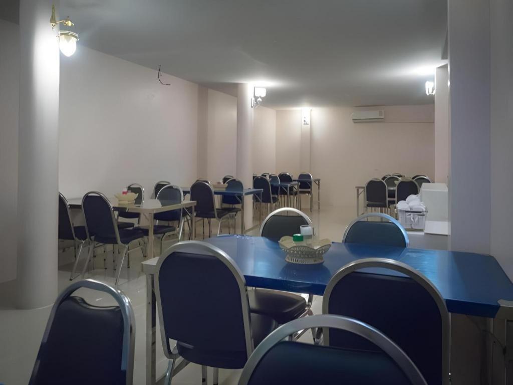 Bird Room Hotel - Pratunam Банкок Екстериор снимка