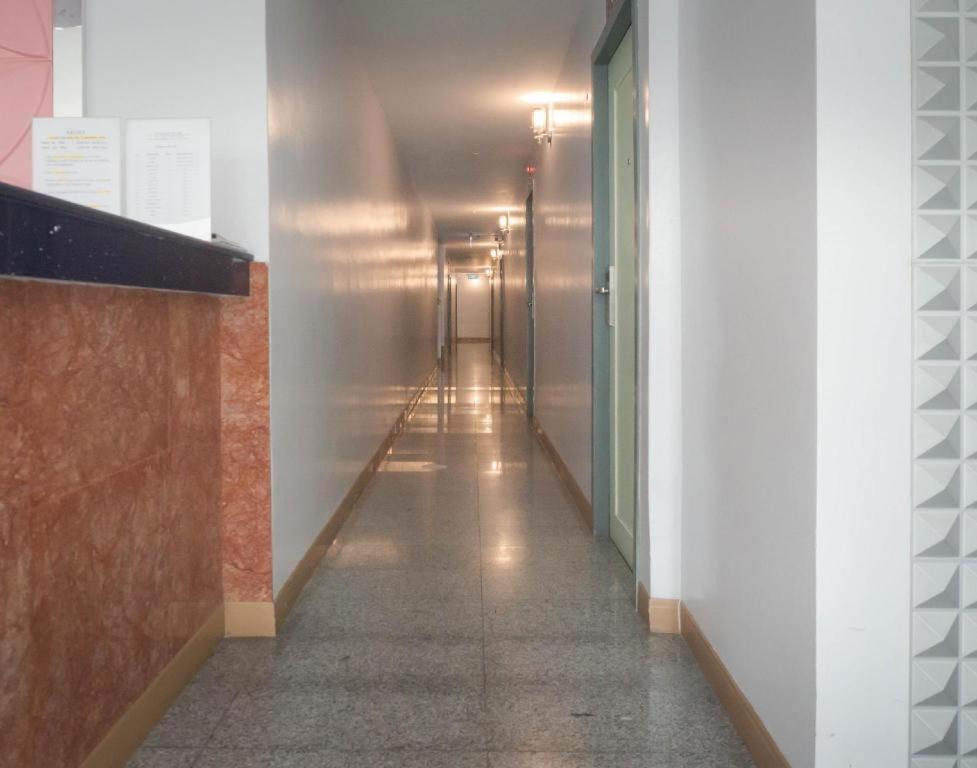 Bird Room Hotel - Pratunam Банкок Екстериор снимка