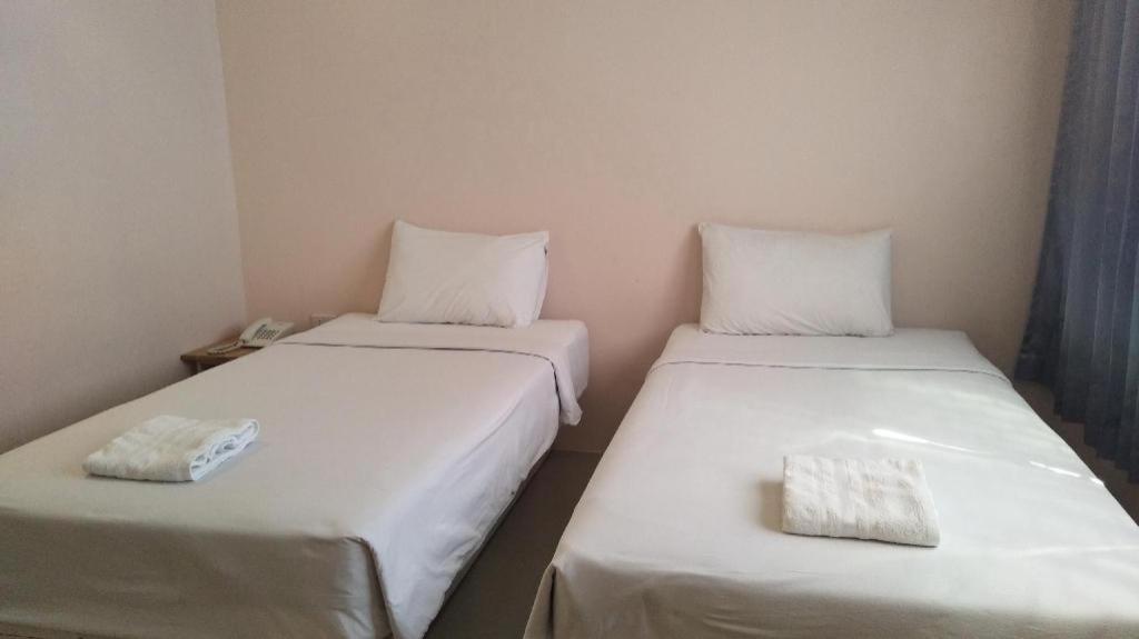 Bird Room Hotel - Pratunam Банкок Екстериор снимка