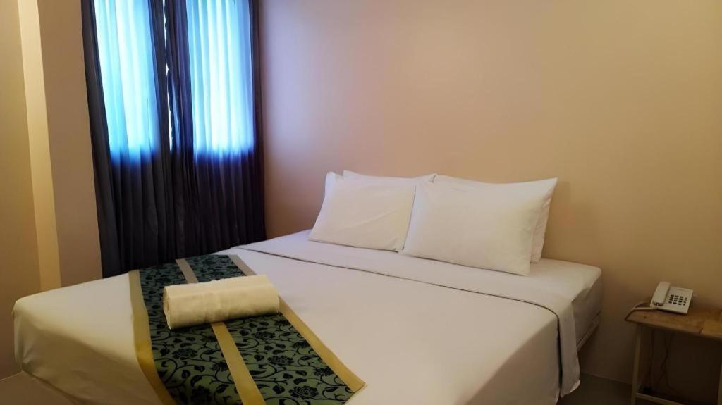 Bird Room Hotel - Pratunam Банкок Екстериор снимка